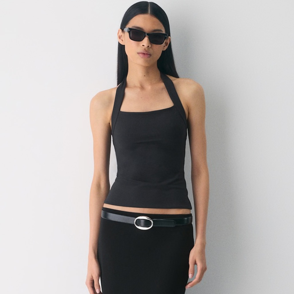 Aritzia Original Contour Optimum Halter Top
